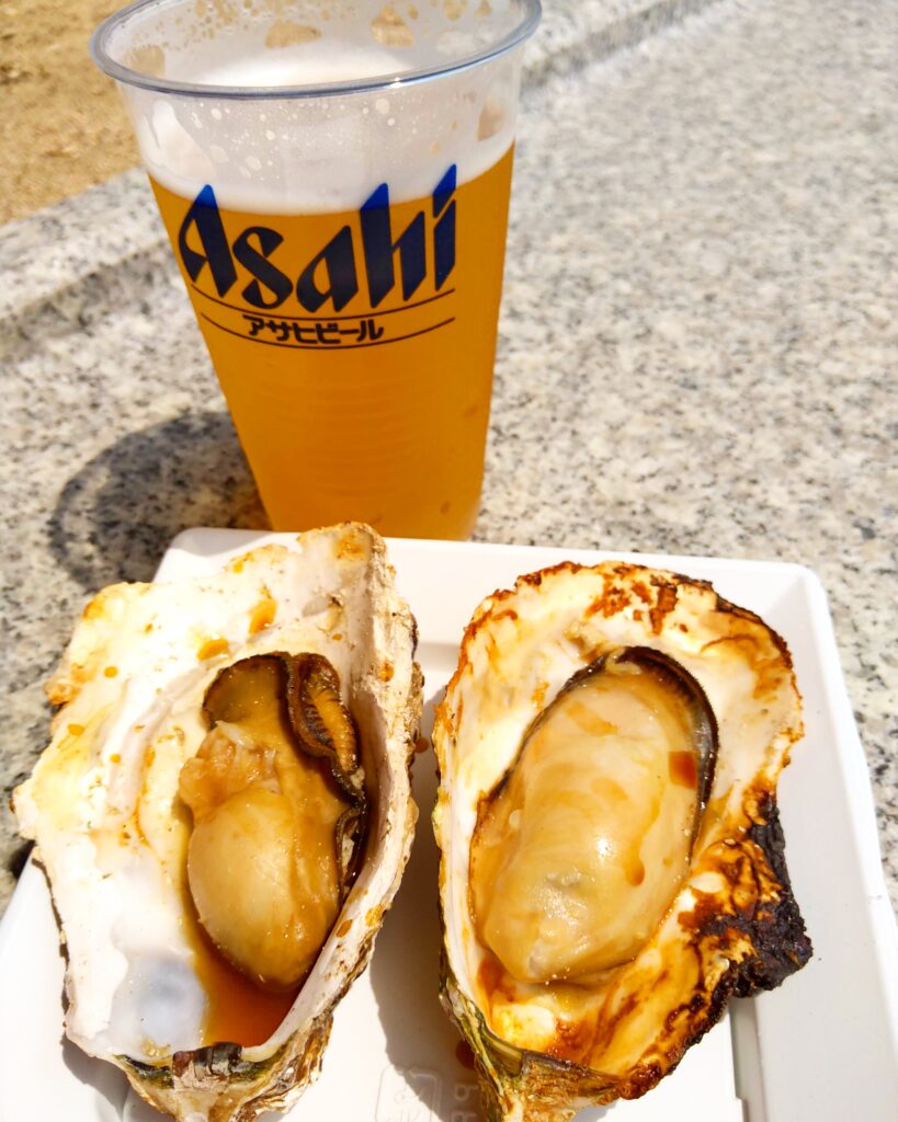 焼き牡蠣と生ビール